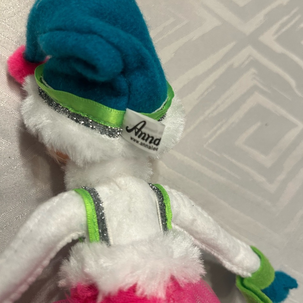 Pose able Annalee elf doll - Picture 3 of 4